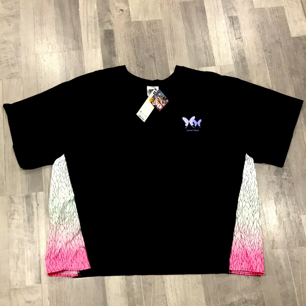 Demon slayer limited edition t-shirt❤️‍🔥NWT super rare